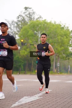 Runner Photo 3292446