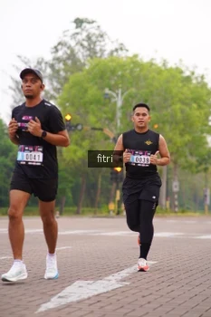 Runner Photo 3292453
