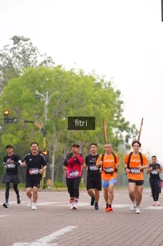 Runner Photo 3292616