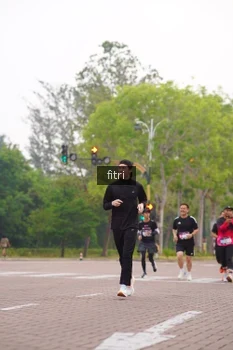 Runner Photo 3292646