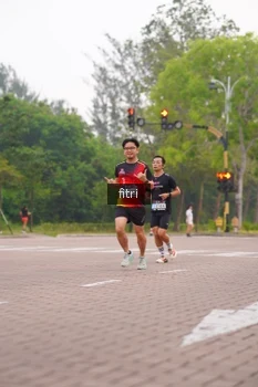 Runner Photo 3292995