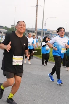 Runner Photo 3293315