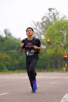 Runner Photo 3293370