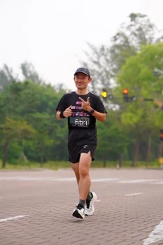 Runner Photo 3293636