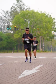 Runner Photo 3293710