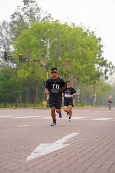 Runner Photo 3293752