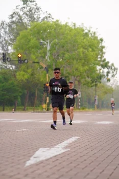 Runner Photo 3293753