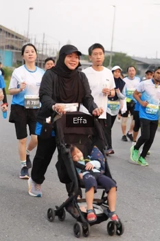 Runner Photo 3293774