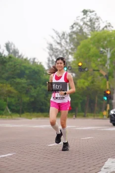 Runner Photo 3294025