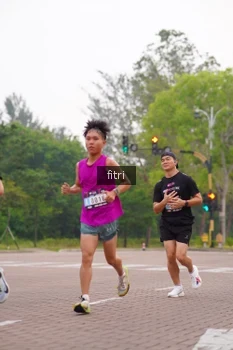 Runner Photo 3294129