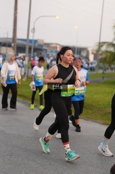Runner Photo 3294455