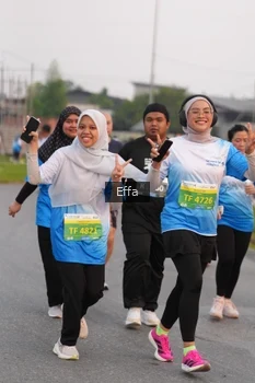 Runner Photo 3295120
