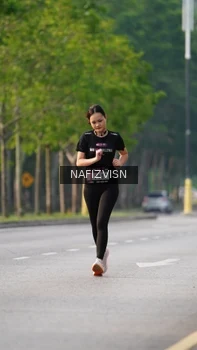 Runner Photo 3295143
