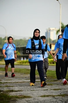 Runner Photo 3295555