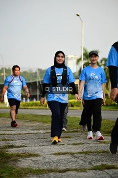 Runner Photo 3295577