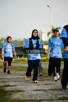 Runner Photo 3295639