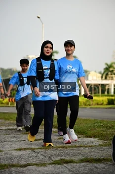 Runner Photo 3295660