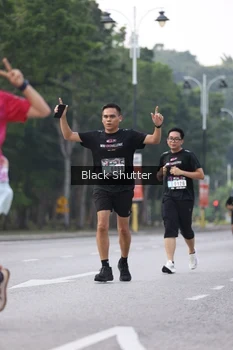 Runner Photo 3298141