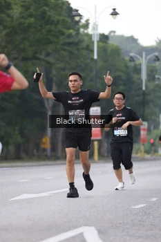 Runner Photo 3298146
