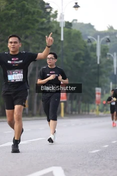 Runner Photo 3298177