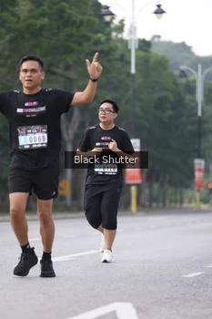 Runner Photo 3298203