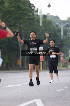 Runner Photo 3298205
