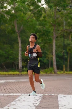 Runner Photo 3299672
