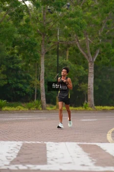 Runner Photo 3299757