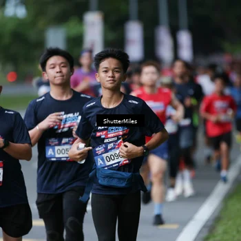 Runner Photo 33017