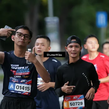 Runner Photo 33018