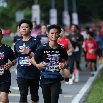 Runner Photo 33021