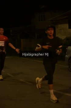 Runner Photo 3302211