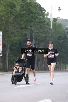 Runner Photo 3302270