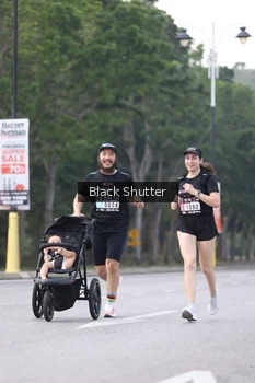 Runner Photo 3302317