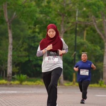 Runner Photo 3303790