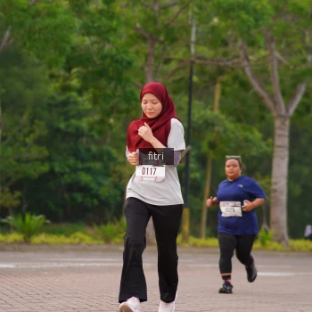 Runner Photo 3303795