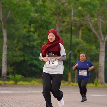 Runner Photo 3303801