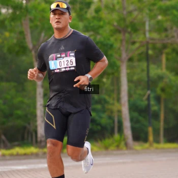 Runner Photo 3304098