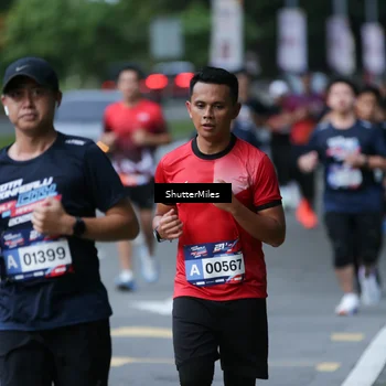 Runner Photo 33043