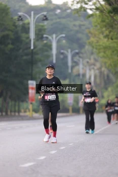 Runner Photo 3304649