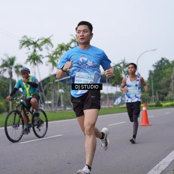 Runner Photo 3305261