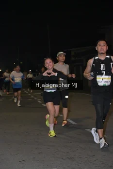 Runner Photo 3305402