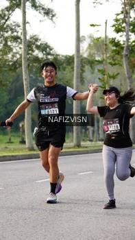 Runner Photo 3305912