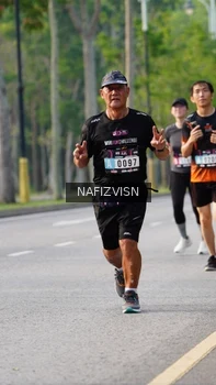 Runner Photo 3306031