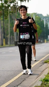 Runner Photo 3306039