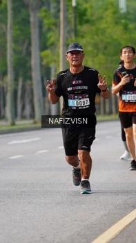 Runner Photo 3306046