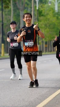 Runner Photo 3306058