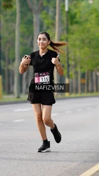 Runner Photo 3306223