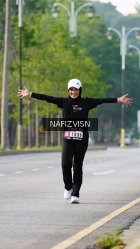 Runner Photo 3306369