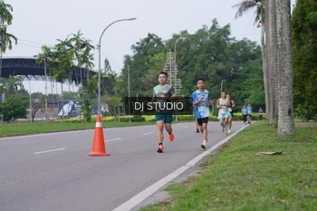 Runner Photo 3306673
